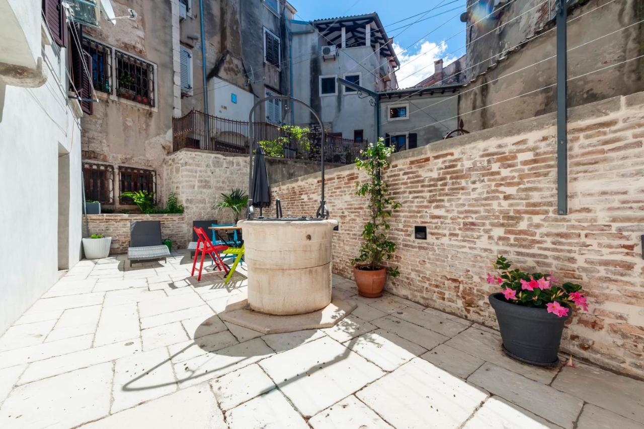Dc II Downtown Apartment ロヴィニ エクステリア 写真